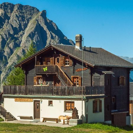 Gruppenhaus Im Walliser Alpstyle Rosswald Екстериор снимка