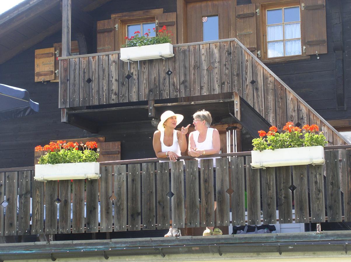 Gruppenhaus Im Walliser Alpstyle Rosswald Екстериор снимка